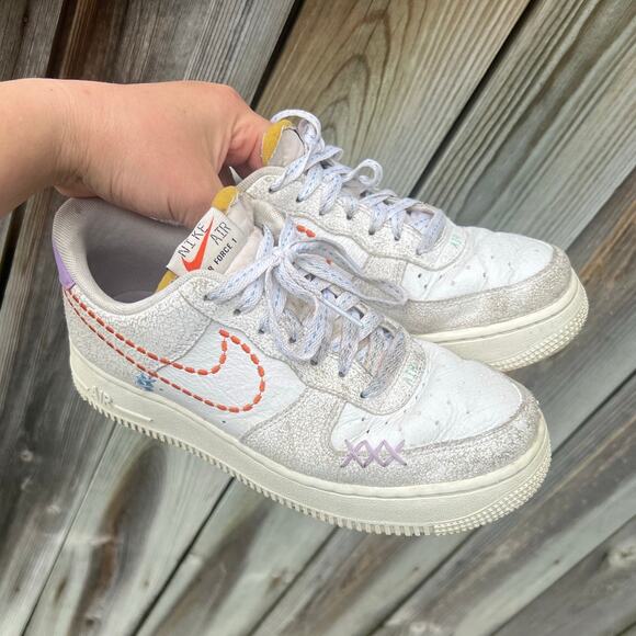 Nike Air Force 1 Low '07 SE‎ Nike 101 Women’s 7.5 Cracked Leather GUC - Picture 4 of 8
